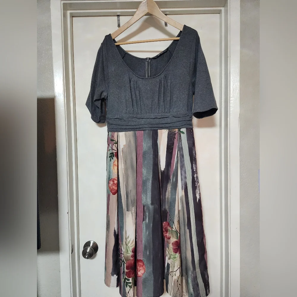 Eshakti mixed media dress - Picture 1 of 4